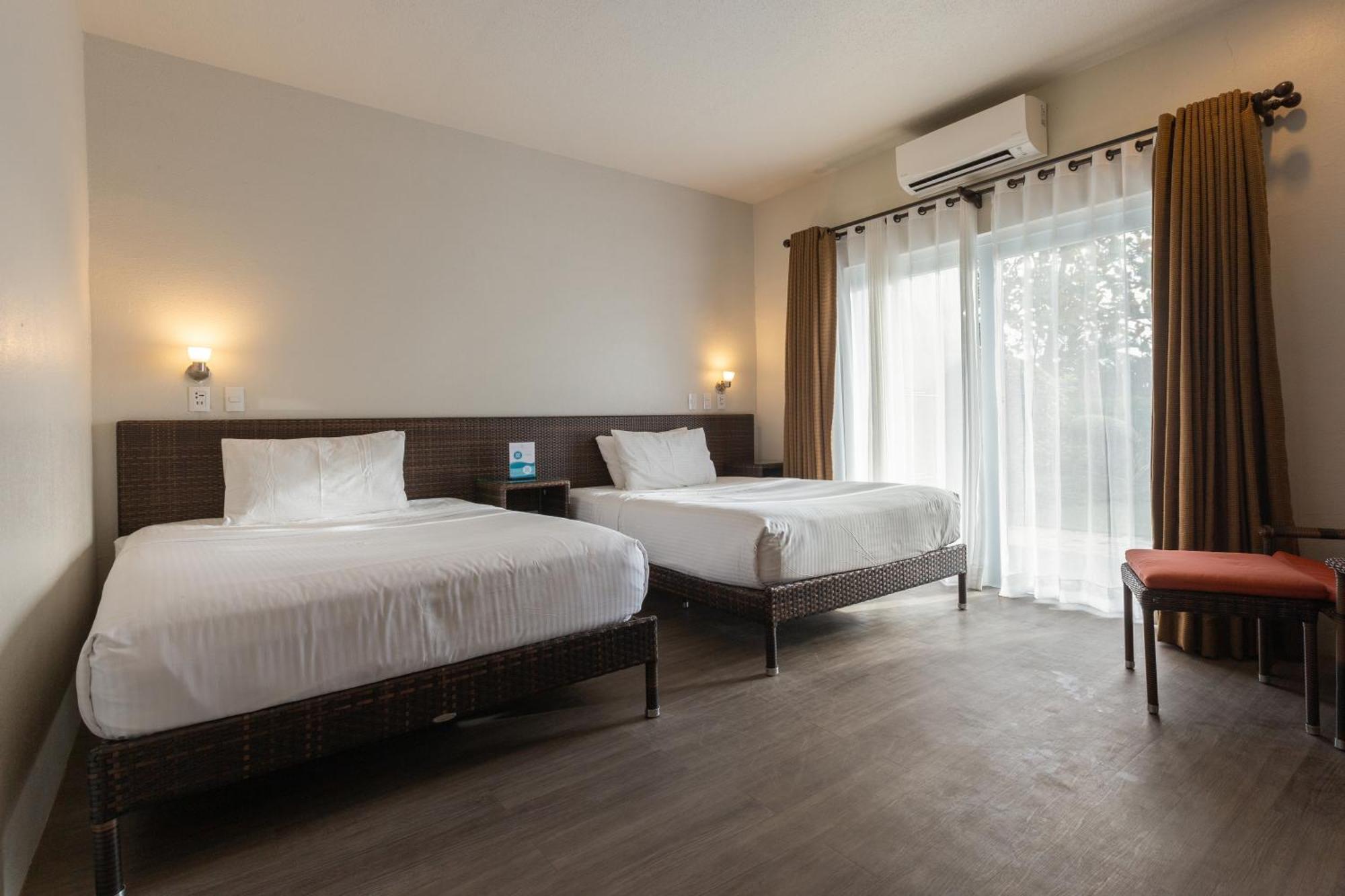 Golden Sands Destination Resorts Daanbantayan Εξωτερικό φωτογραφία